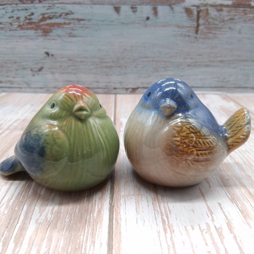Pier 1 Imports Birds Salt Pepper Shakers Ceramic Earth Tone Colors Kitchen Decor